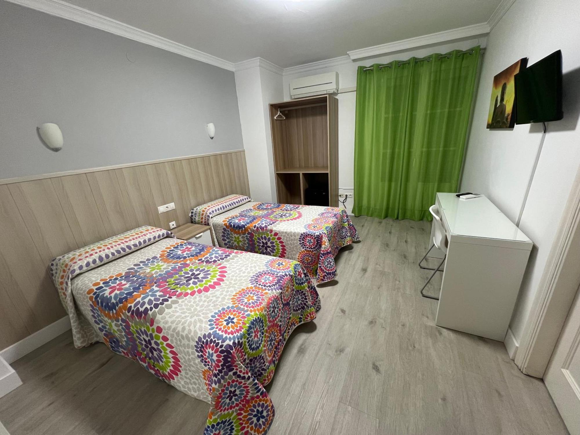 Hotel Dila Velez Malaga Exteriör bild